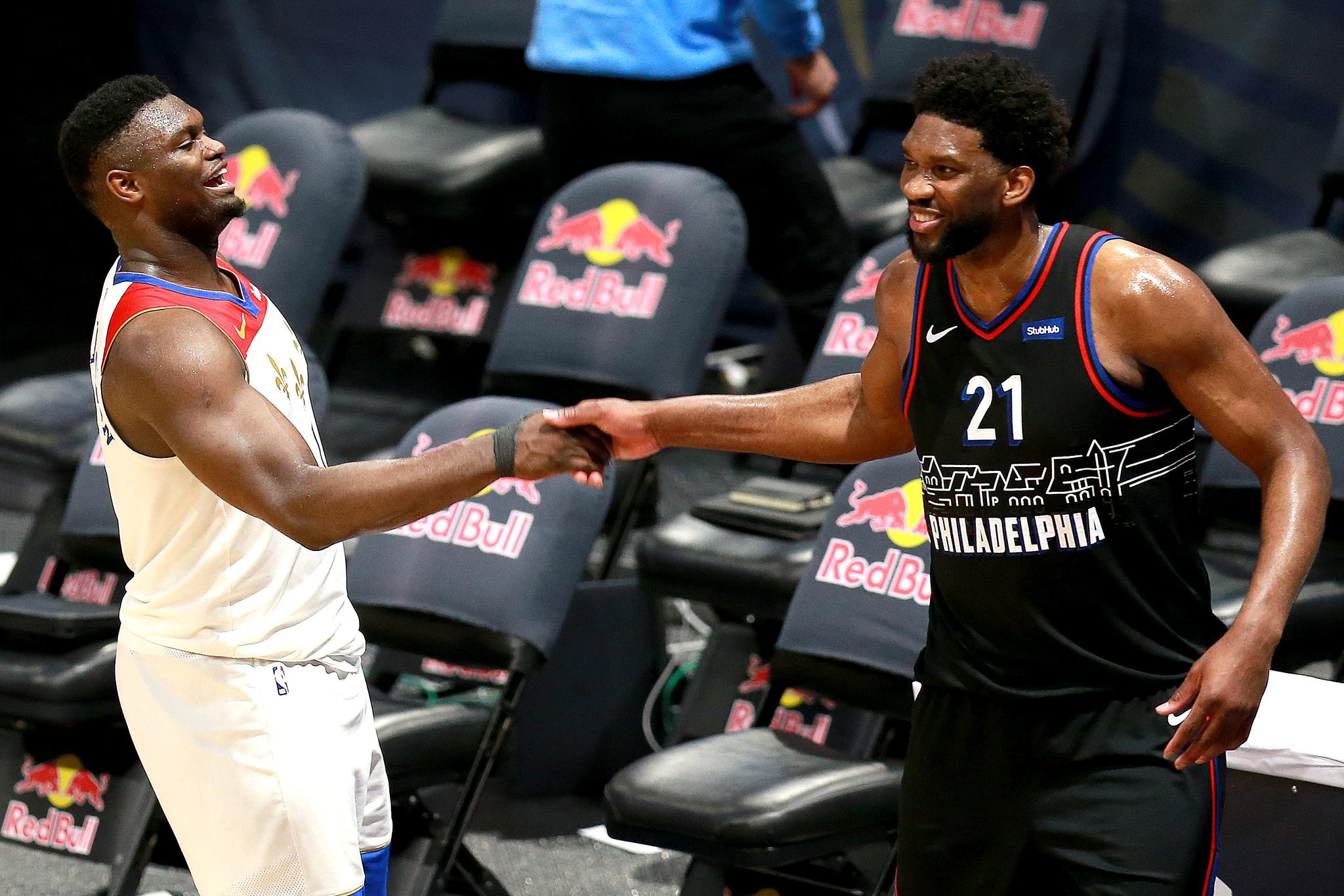 鹈鹕鏖战浙江队，恩比德带队取胜