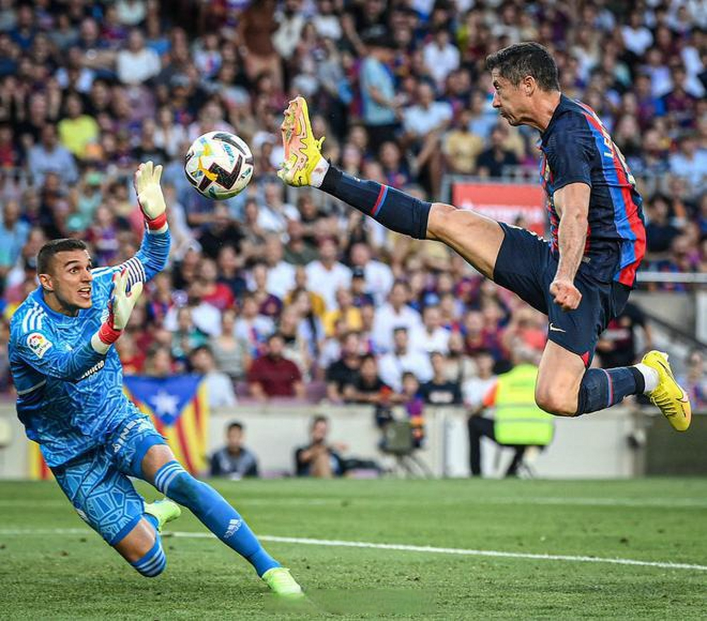 罗马力克瑞士，莱万状态火热