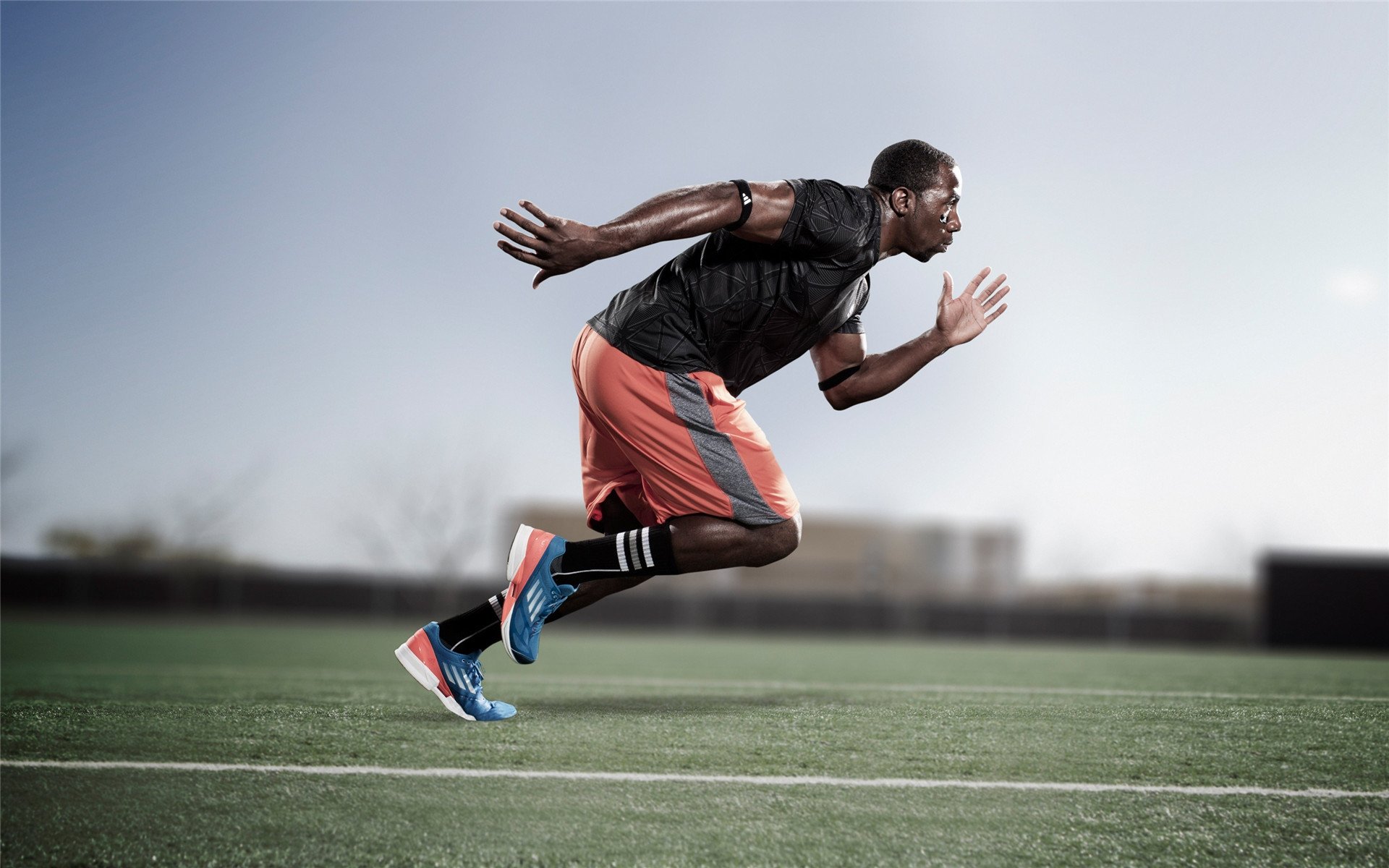 战术铁幕，当欧冠决赛的锁链，绞住天山之狼的咽喉