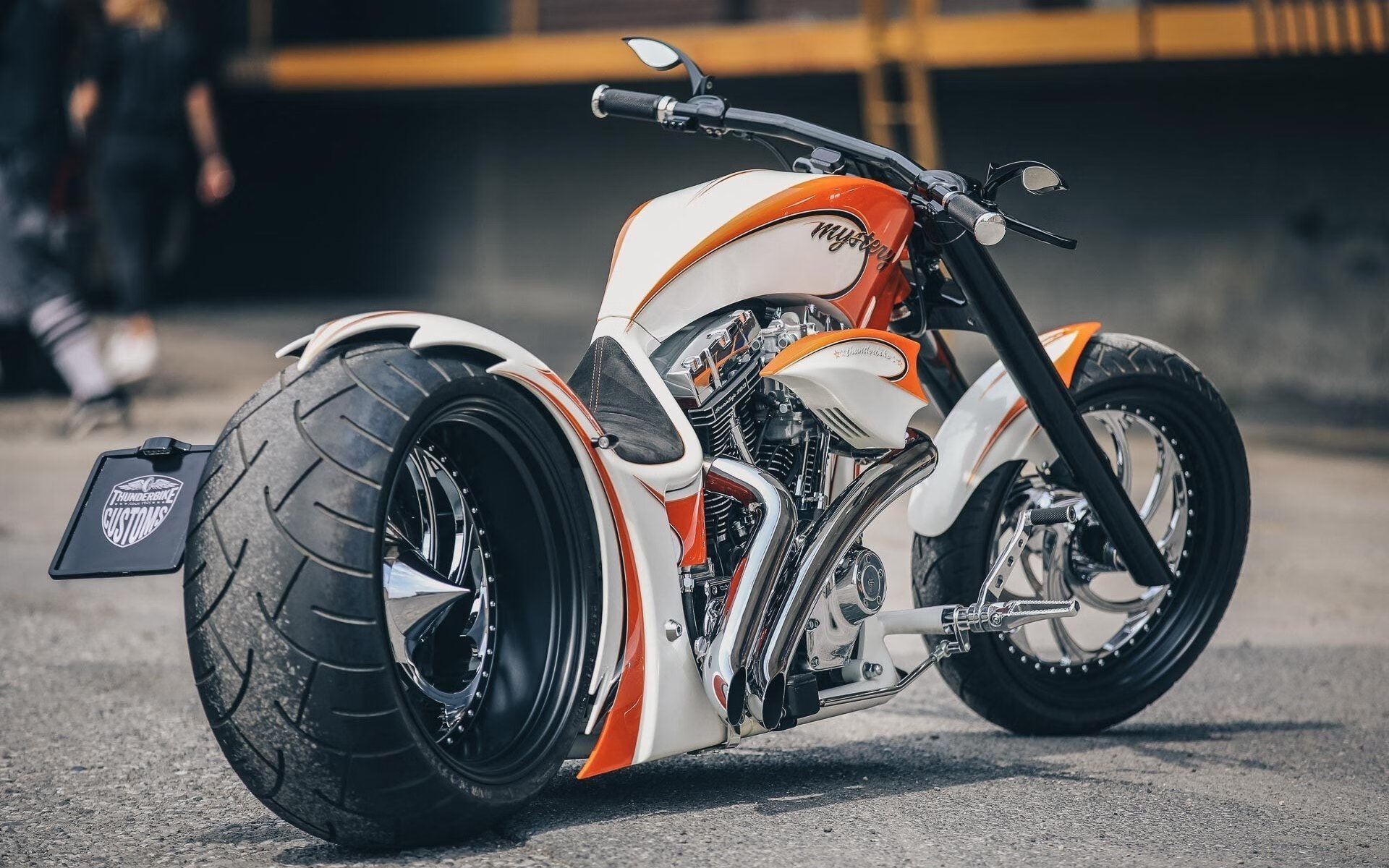 金甲铁骑踏碎钢铁洪流，阿什拉夫一己之力引领曼城逆转德国巨人